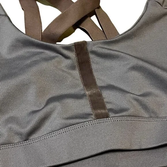 Champion light purple sports bra size M velour straps - Picture 2 of 7